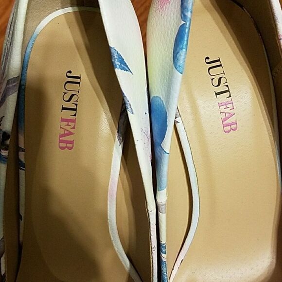 JustFab Mickey heel floral shoes Sz. 7.5 NWOB - Picture 5 of 6